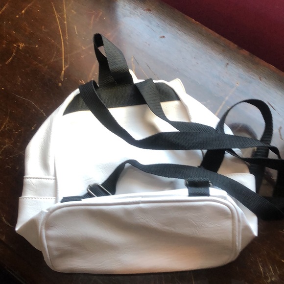 Marie Backpack - Picture 2 of 3